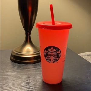 Color changing Starbucks cup